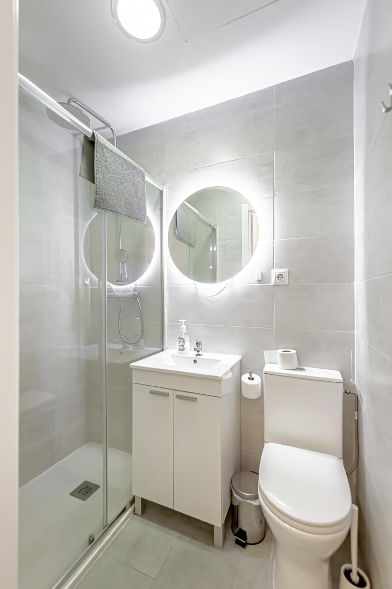 Apartamentos Tetuan Madrid Eksteriør billede