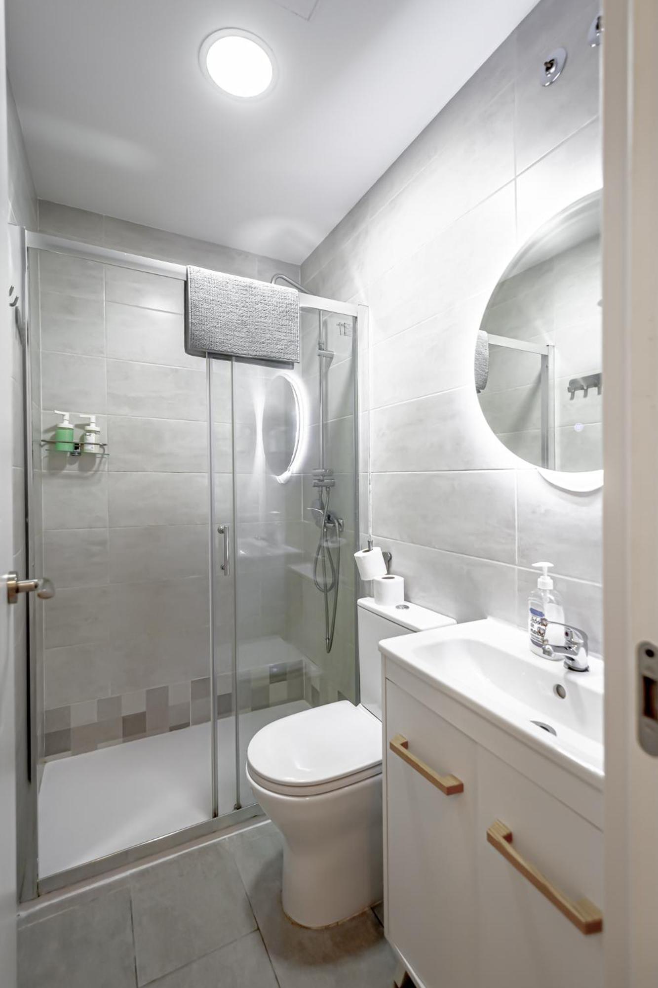 Apartamentos Tetuan Madrid Eksteriør billede